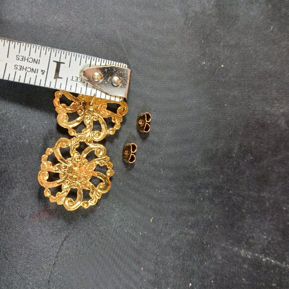 Vintage Gold Tone Flower Motif Faux Pearl Earrings - Picture 4 of 7